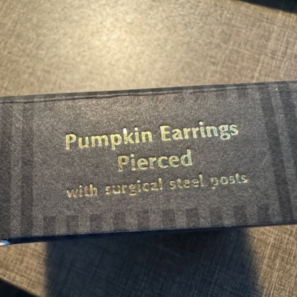 Avon Pumpkin Earrings Pierced NIB Vintage 1990s - Picture 5 of 5